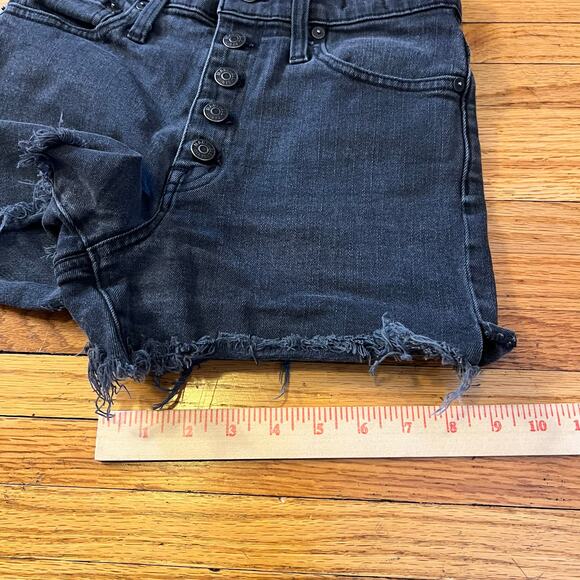 Madewell Jeans Shorts Womens 25 High Rise Faded Black Cut Off Raw Hem - Picture 9 of 9